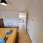 Apartamento Le Bellay ¤ 2 ¤ Cour ¤10 Mins Centre¤ Amiens